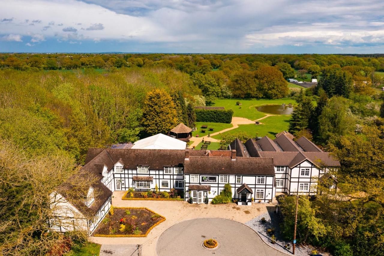 The Limes Country Lodge Hotel & Admiral Restaurant Solihull Buitenkant foto