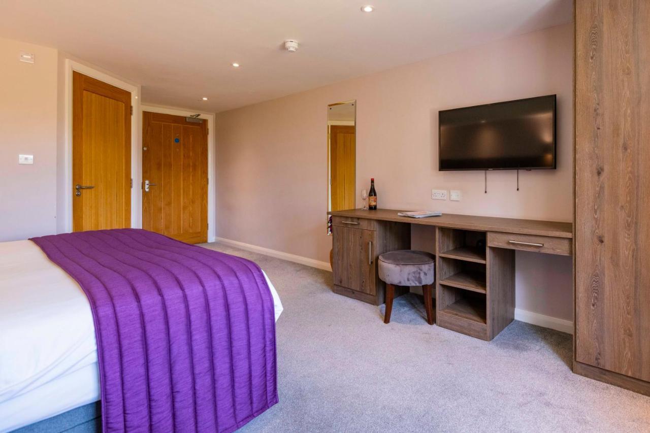 The Limes Country Lodge Hotel & Admiral Restaurant Solihull Buitenkant foto