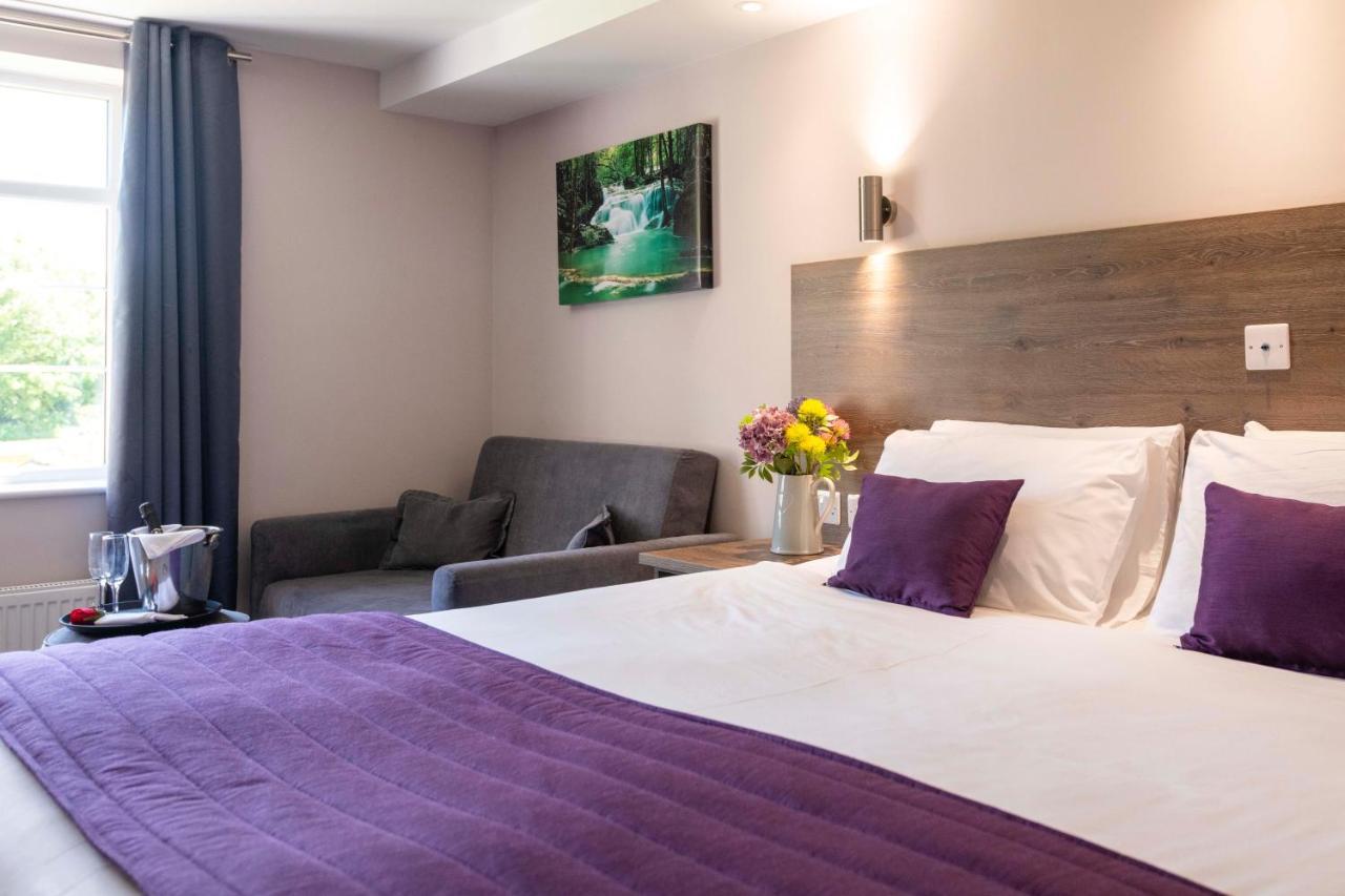 The Limes Country Lodge Hotel & Admiral Restaurant Solihull Buitenkant foto