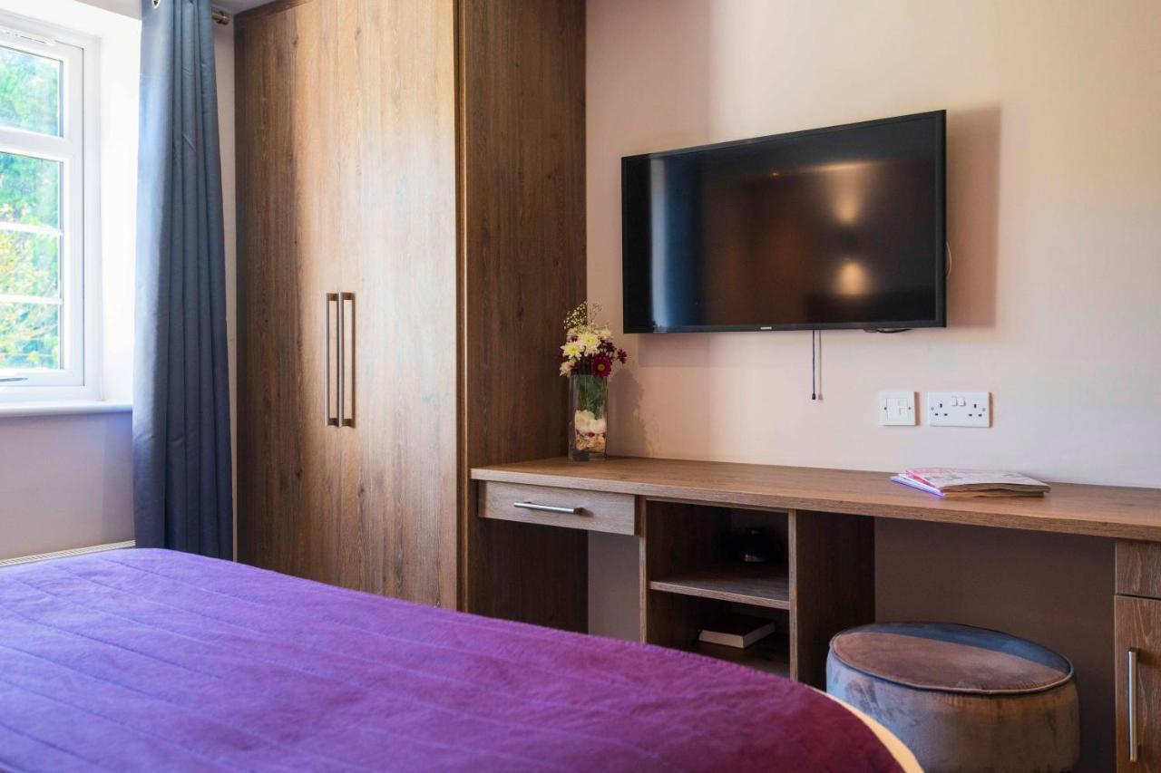 The Limes Country Lodge Hotel & Admiral Restaurant Solihull Buitenkant foto