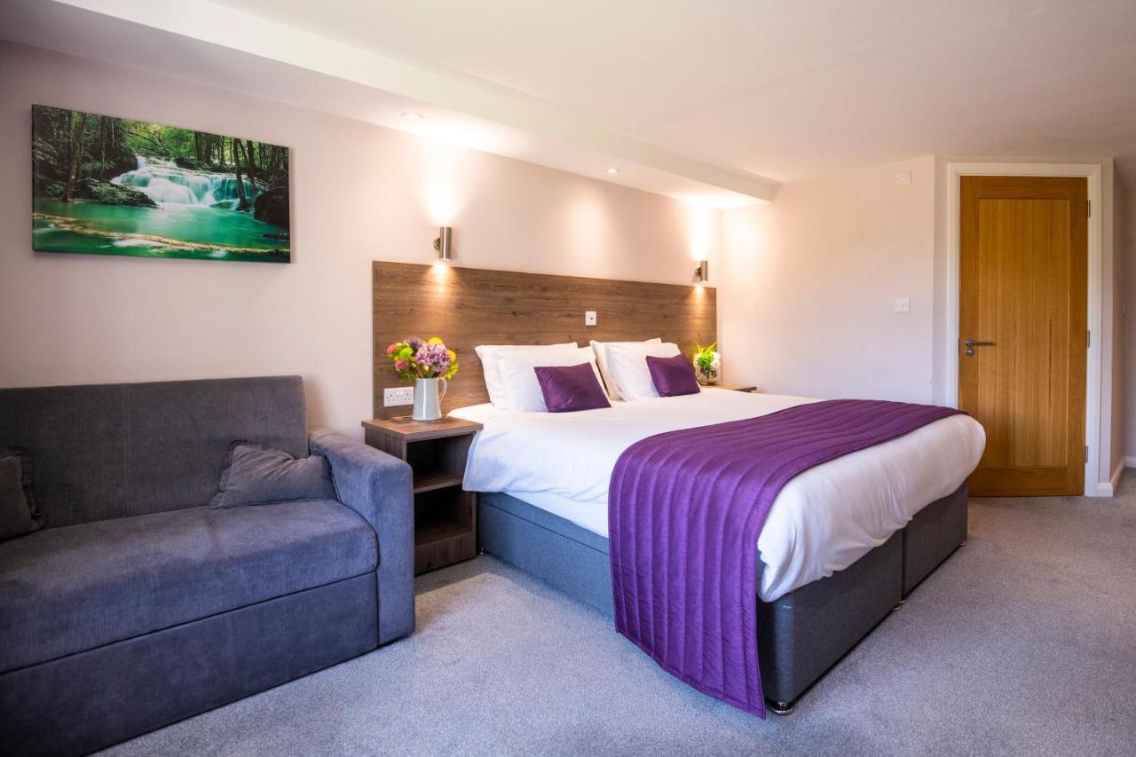 The Limes Country Lodge Hotel & Admiral Restaurant Solihull Buitenkant foto