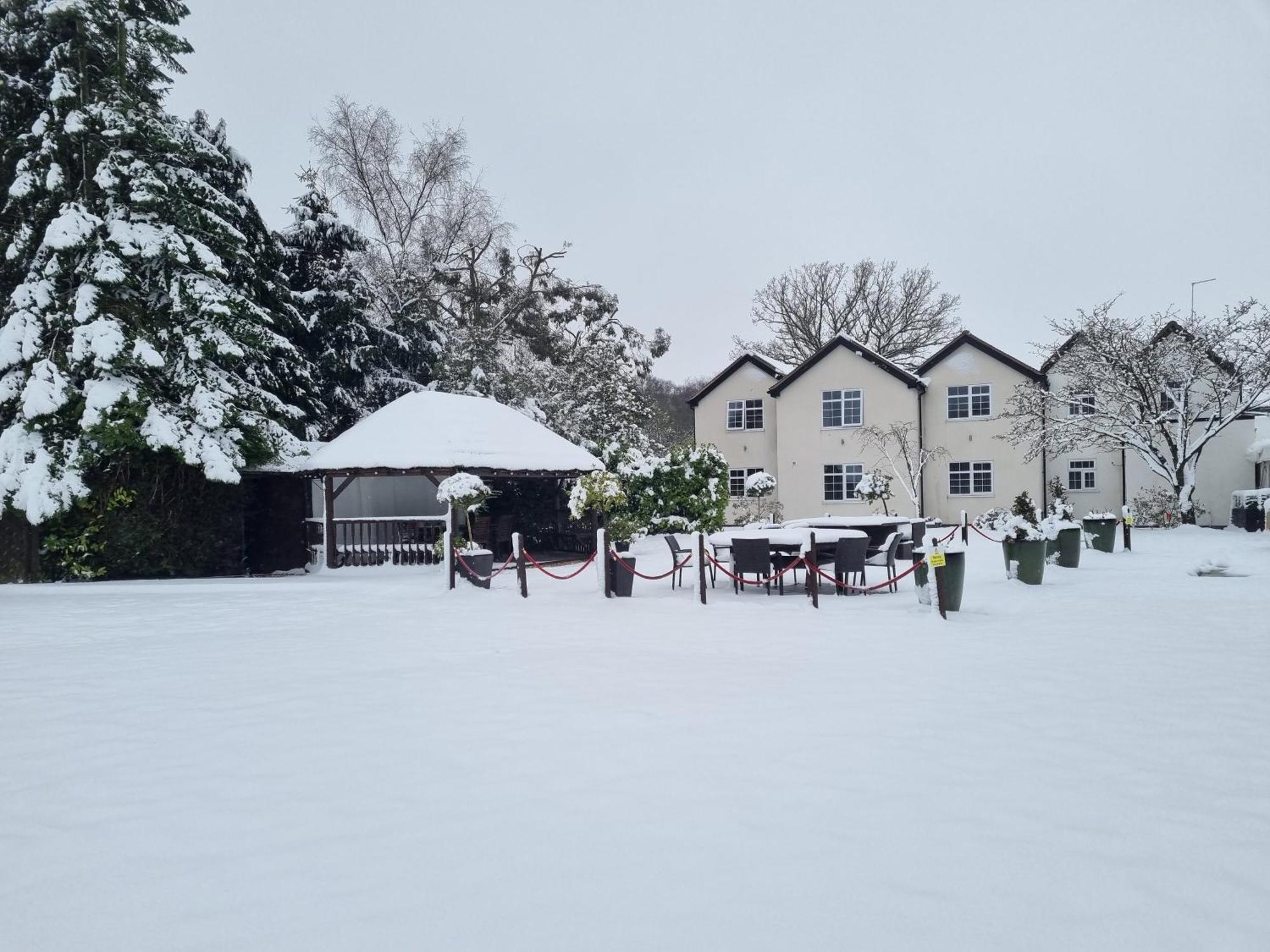 The Limes Country Lodge Hotel & Admiral Restaurant Solihull Buitenkant foto